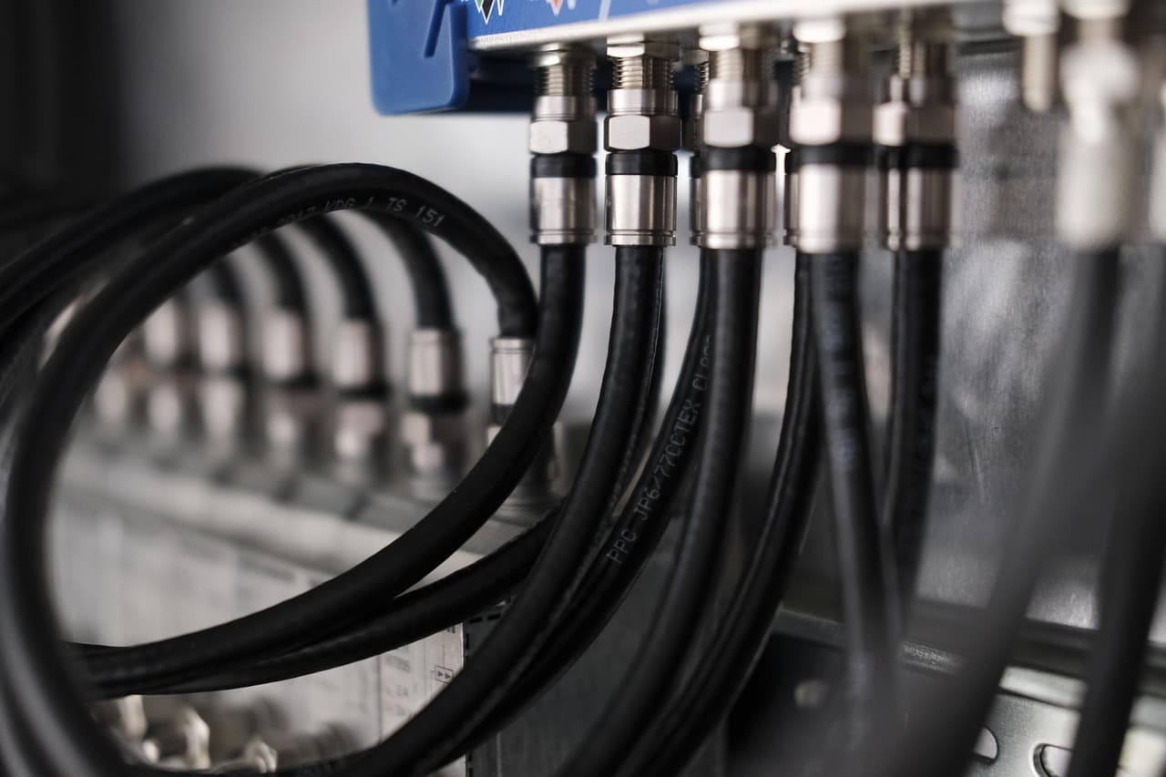 Introducing the Shopify Admin MCP Server: AI Store Management